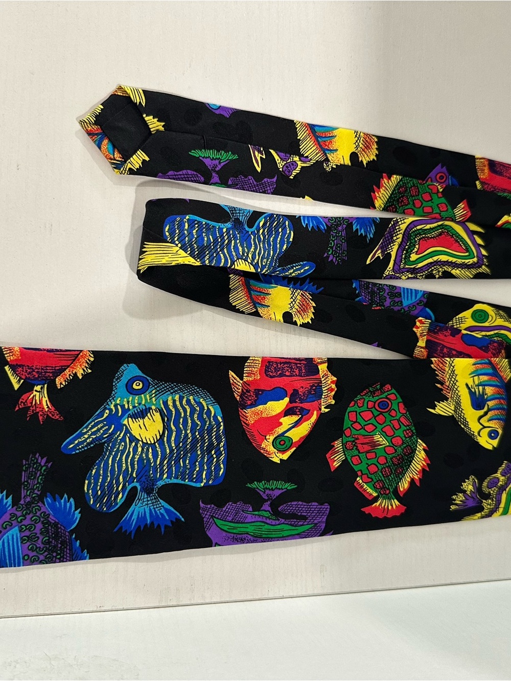 Adicction 100% silk fun tie with tropical fish